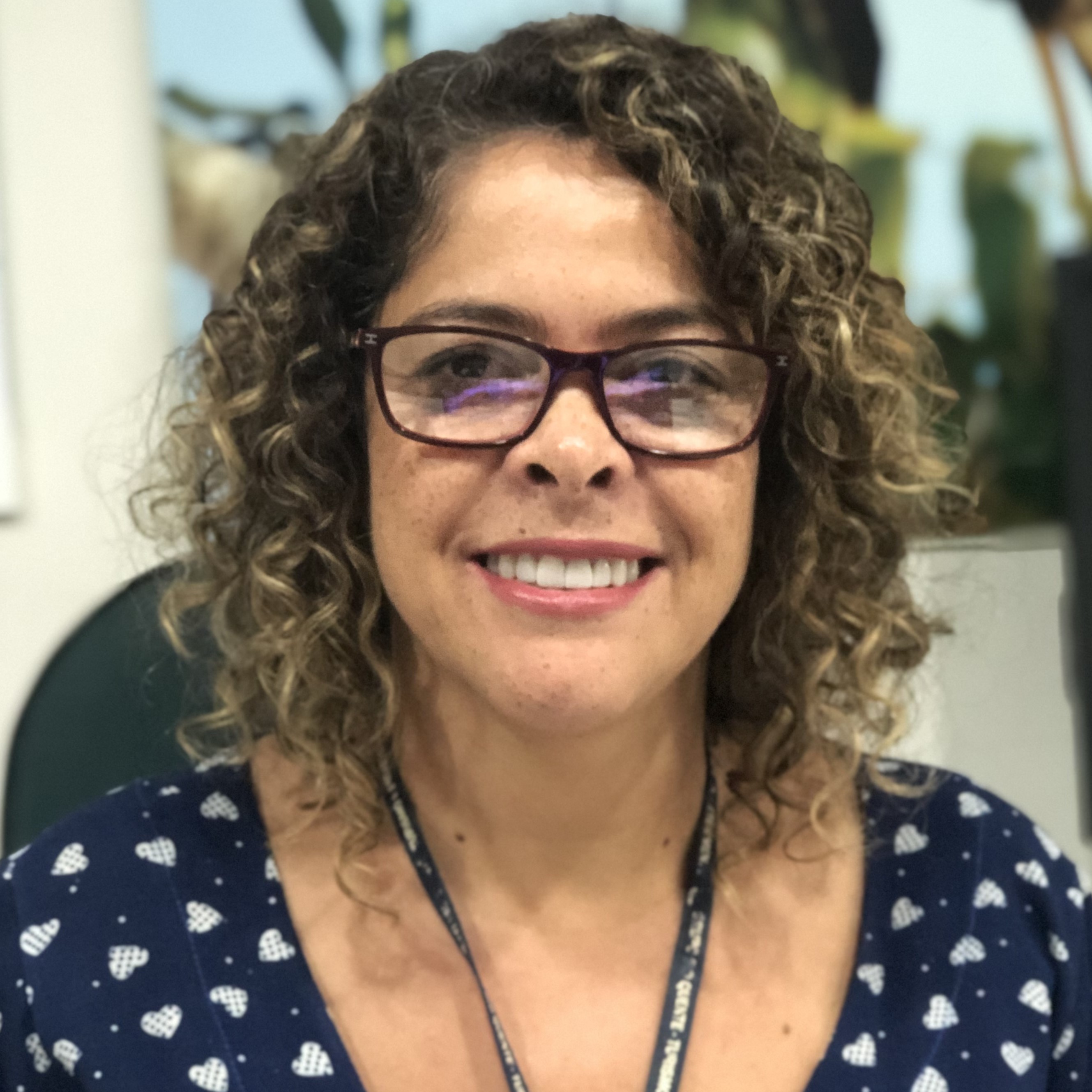Neide Tavares